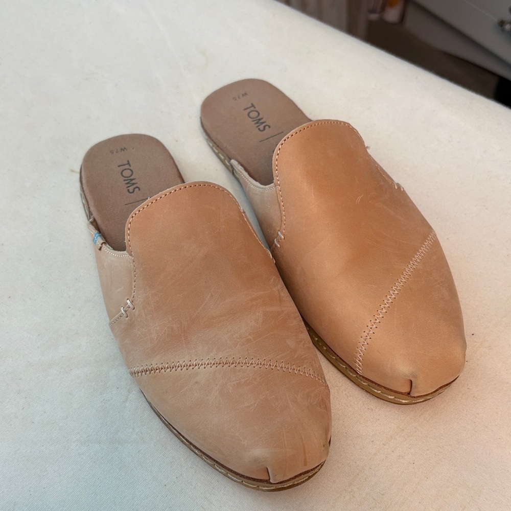 TOMS Light Brown Leather Mules